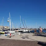 Port Frejus Rives Latines Studio Cabine 30 M2 4 Pe