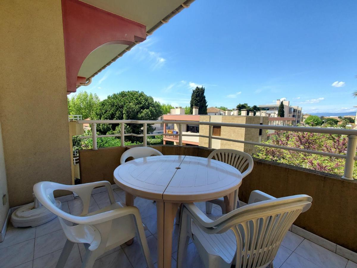 Appartement Port Rives Latines 30 M2 4 Pe *